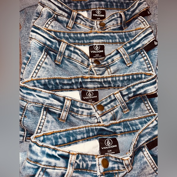 Volcom baby jeans bundle of 4. Never used.no tags.size 24 months old baby. - Picture 9 of 11